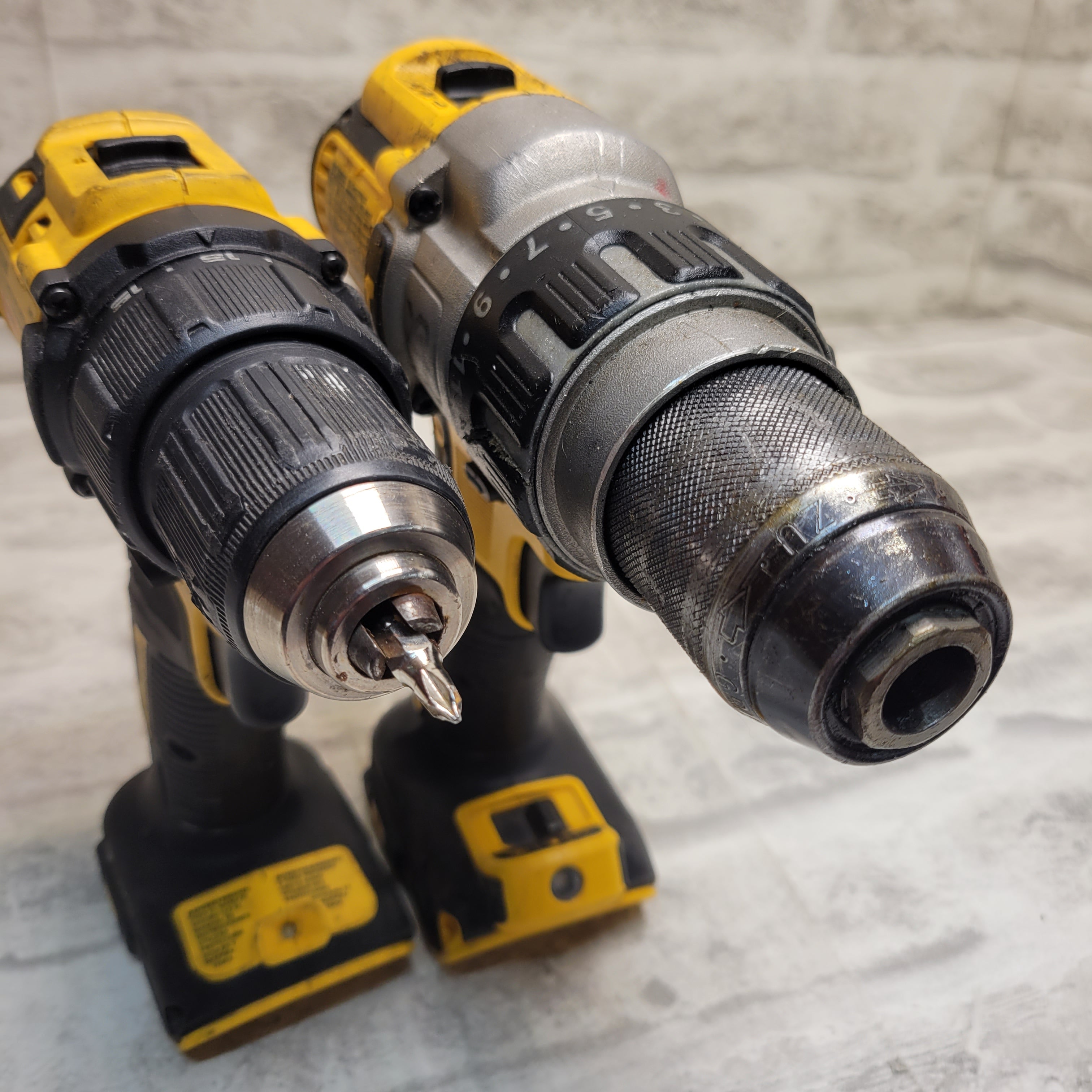 DeWalt 20V 1/2" Cordless drill driver DCD708 and 20V 1/2" Hammerdrill/Drill Driver DCD996 (7913552216302)